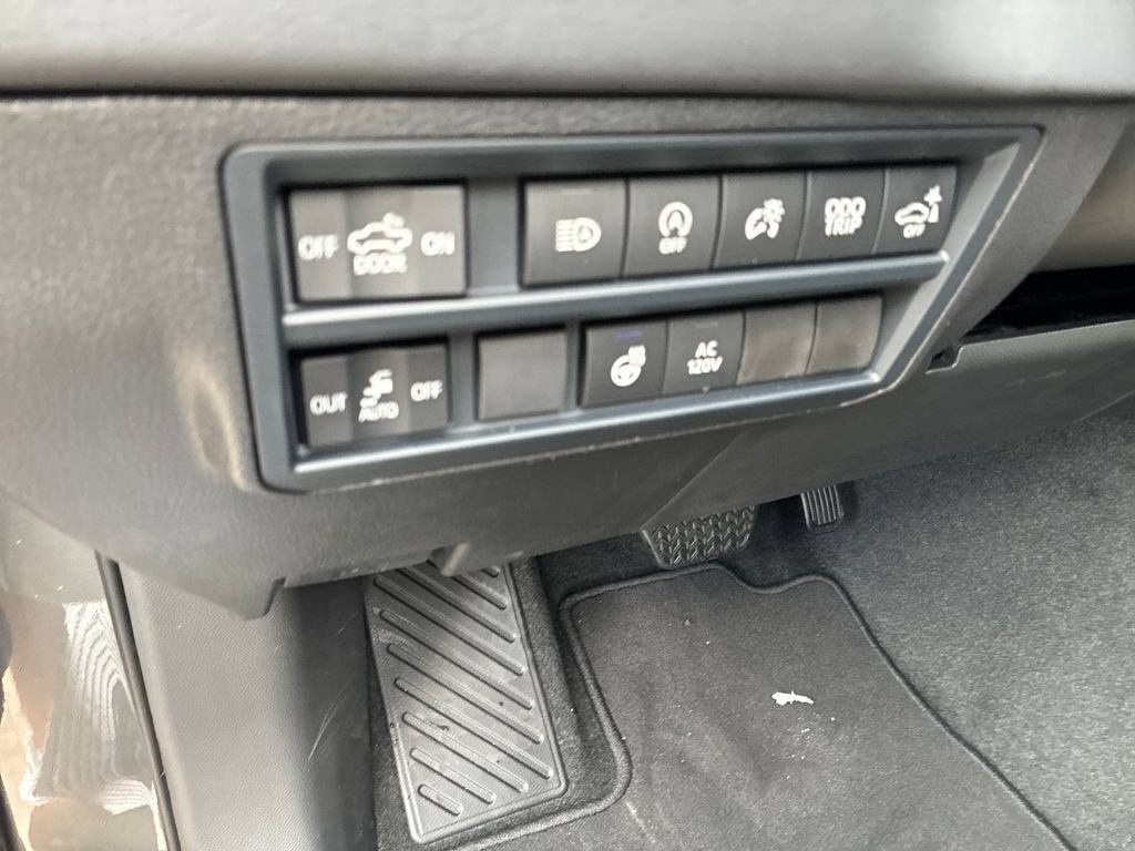 New 2026 Toyota Tundra Platinum AWD/4WD image 36