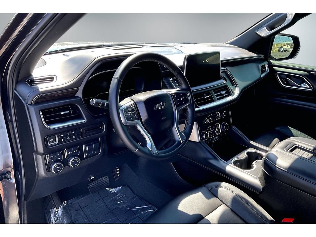 Used 2024 Chevrolet Tahoe Z71 w/ Z71 Off-Road Package AWD/4WD image 14