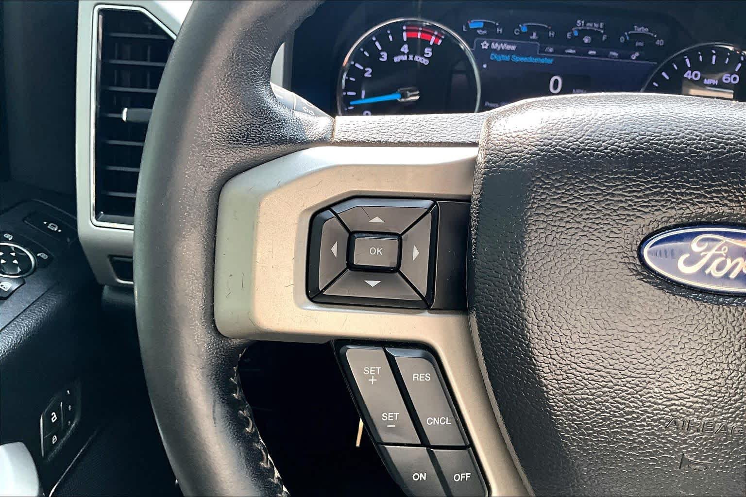 Used 2019 Ford F250 Lariat w/ Lariat Value Package AWD/4WD image 21