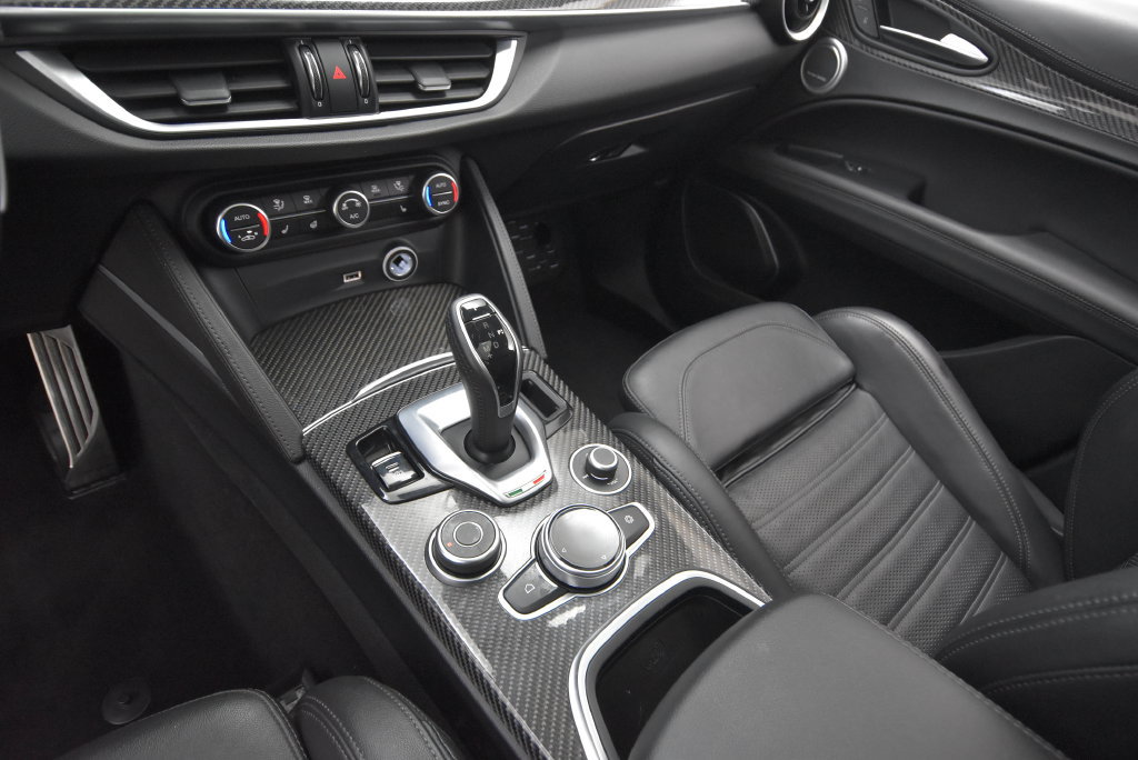Used 2022 Alfa Romeo Stelvio Quadrifoglio w/ Active Assist Plus Package AWD/4WD image 42