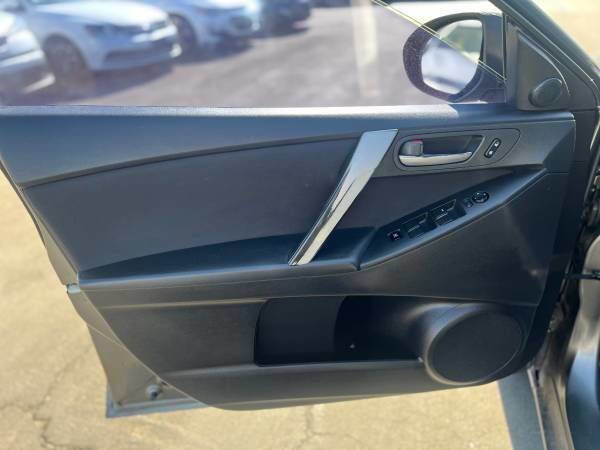 Used 2011 MAZDA MAZDA3 s Sport image 9