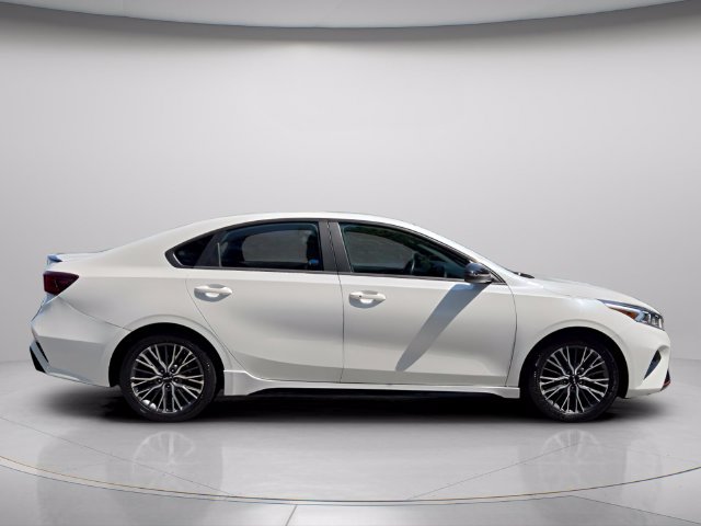 Used 2023 Kia Forte GT-Line w/ GT-Line Premium Package FWD image 8