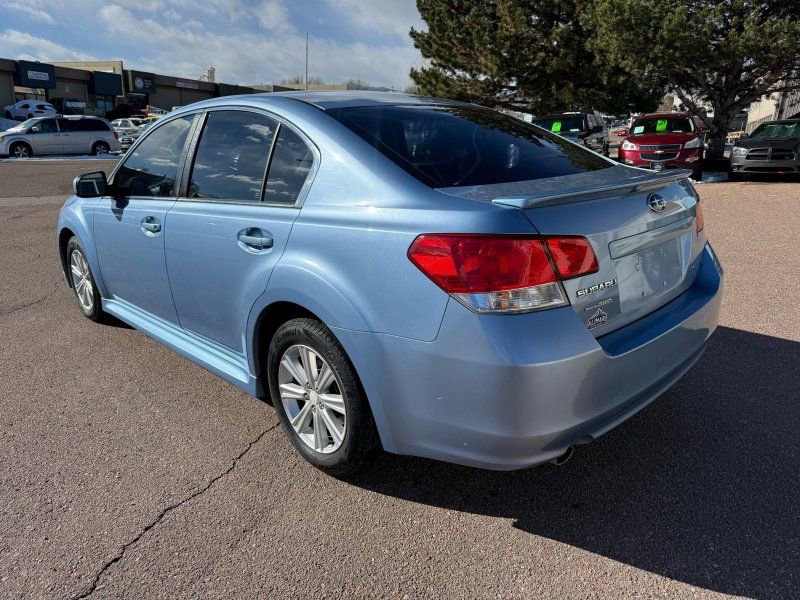 Used 2012 Subaru Legacy 2.5i Premium w/ All-Weather Pkg image 5