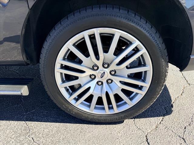 Used 2023 Ford Expedition Max Limited image 15