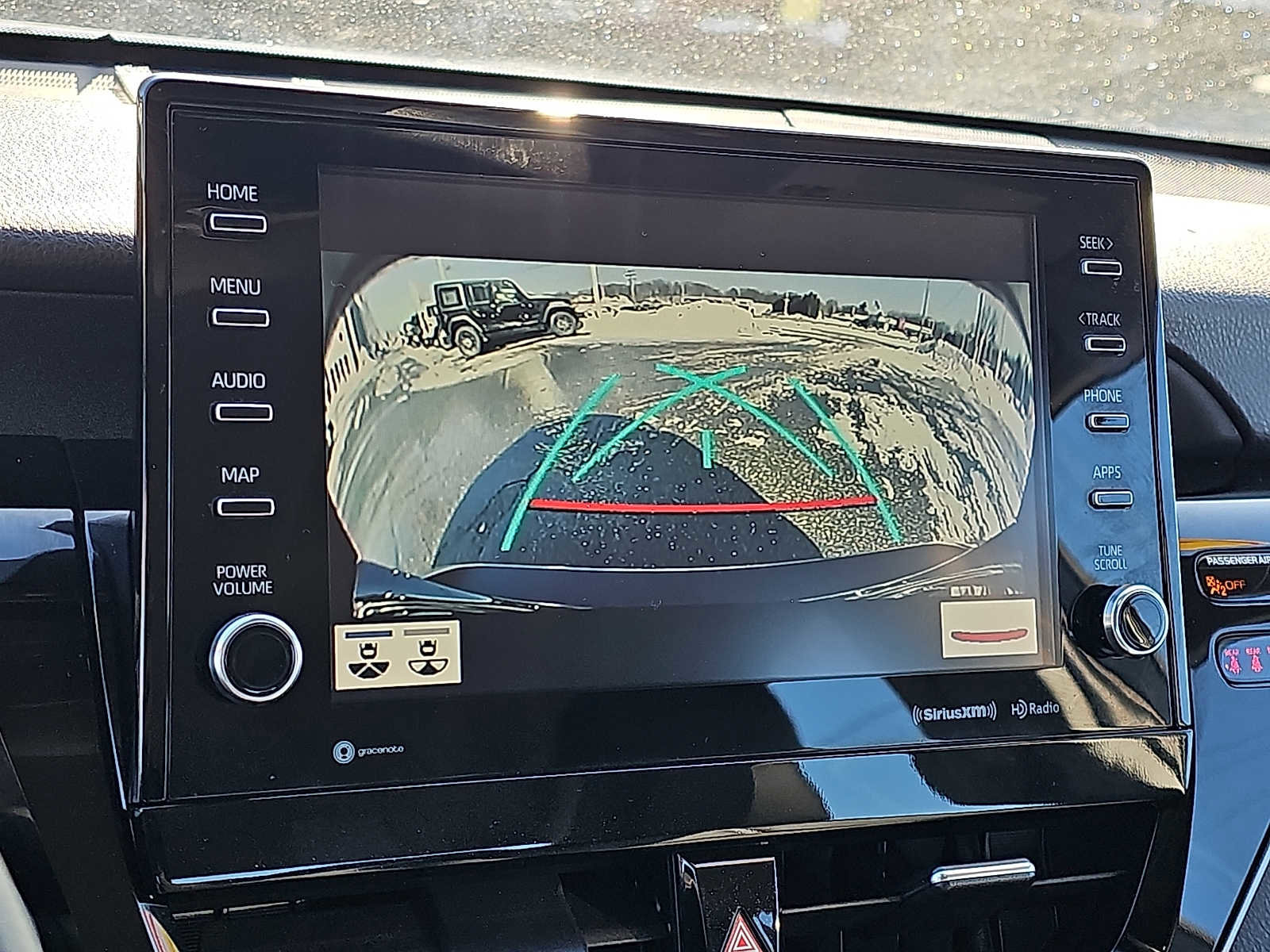 Used 2022 Toyota Camry XSE image 18