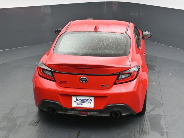Used 2025 Toyota GR86 Premium w/ Performance Package RWD image 25