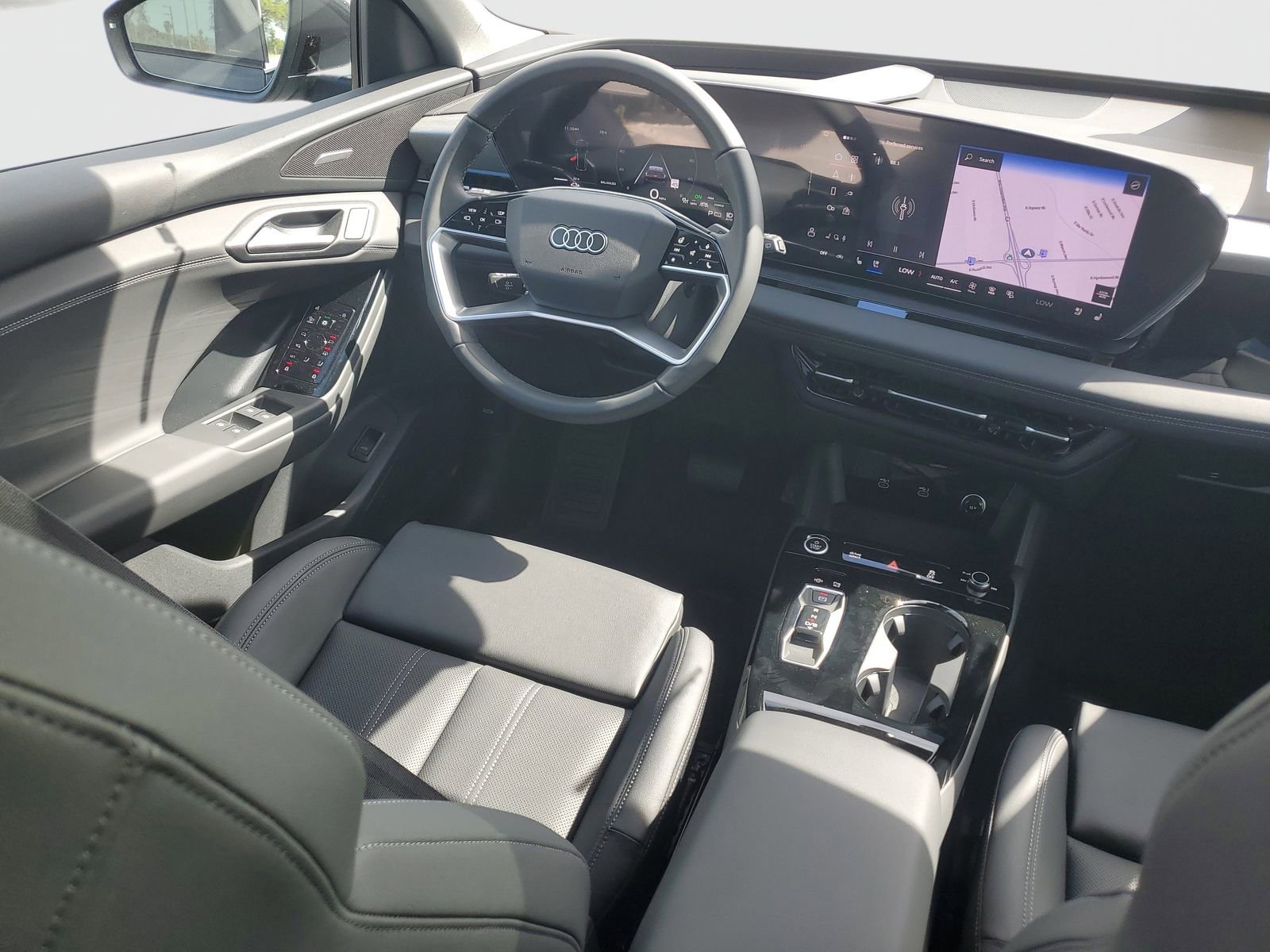 New 2025 Audi Q6 e-tron Premium Plus AWD/4WD image 12