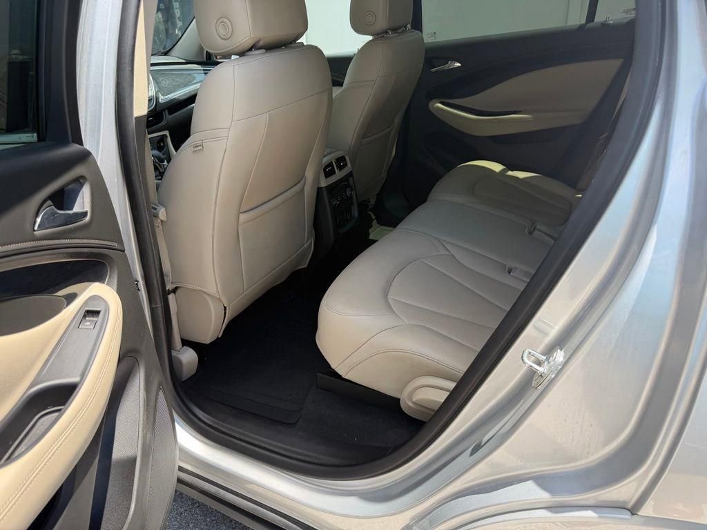 Used 2017 Buick Envision Essence FWD image 9