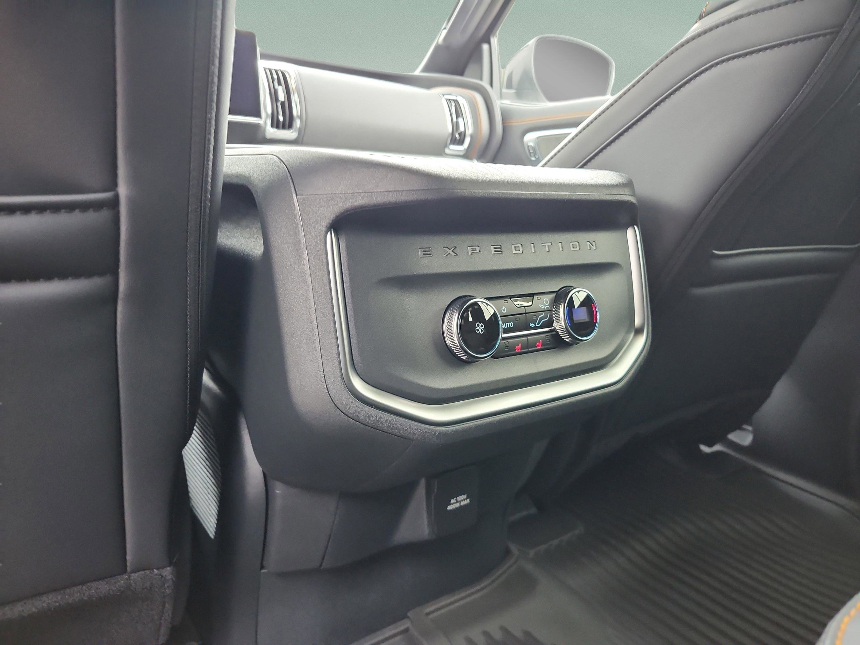 New 2026 Ford Expedition Tremor image 18