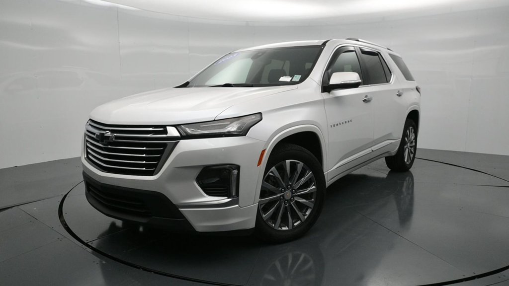 Used 2023 Chevrolet Traverse Premier FWD image 9