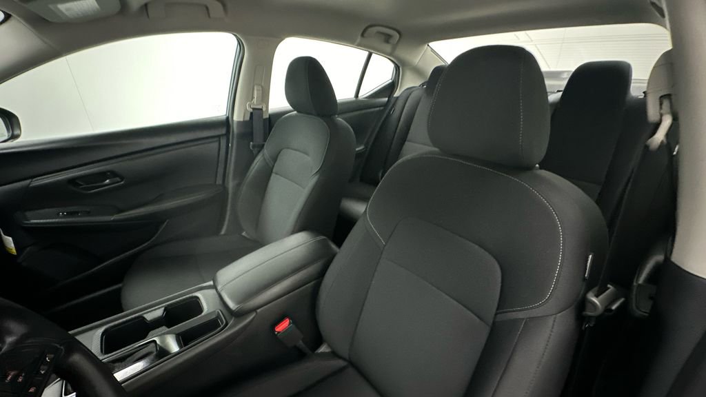 Used 2024 Nissan Sentra S image 9