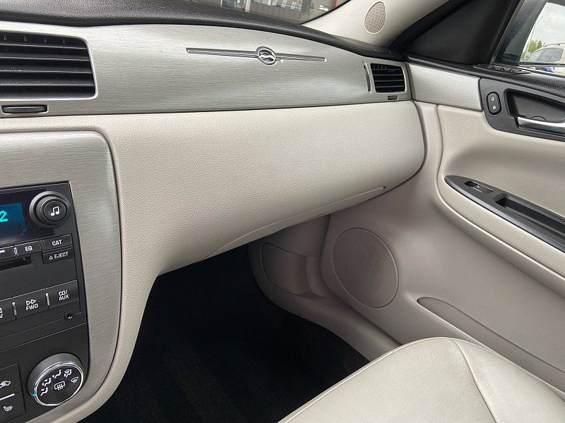 Used 2008 Chevrolet Impala LT FWD image 16