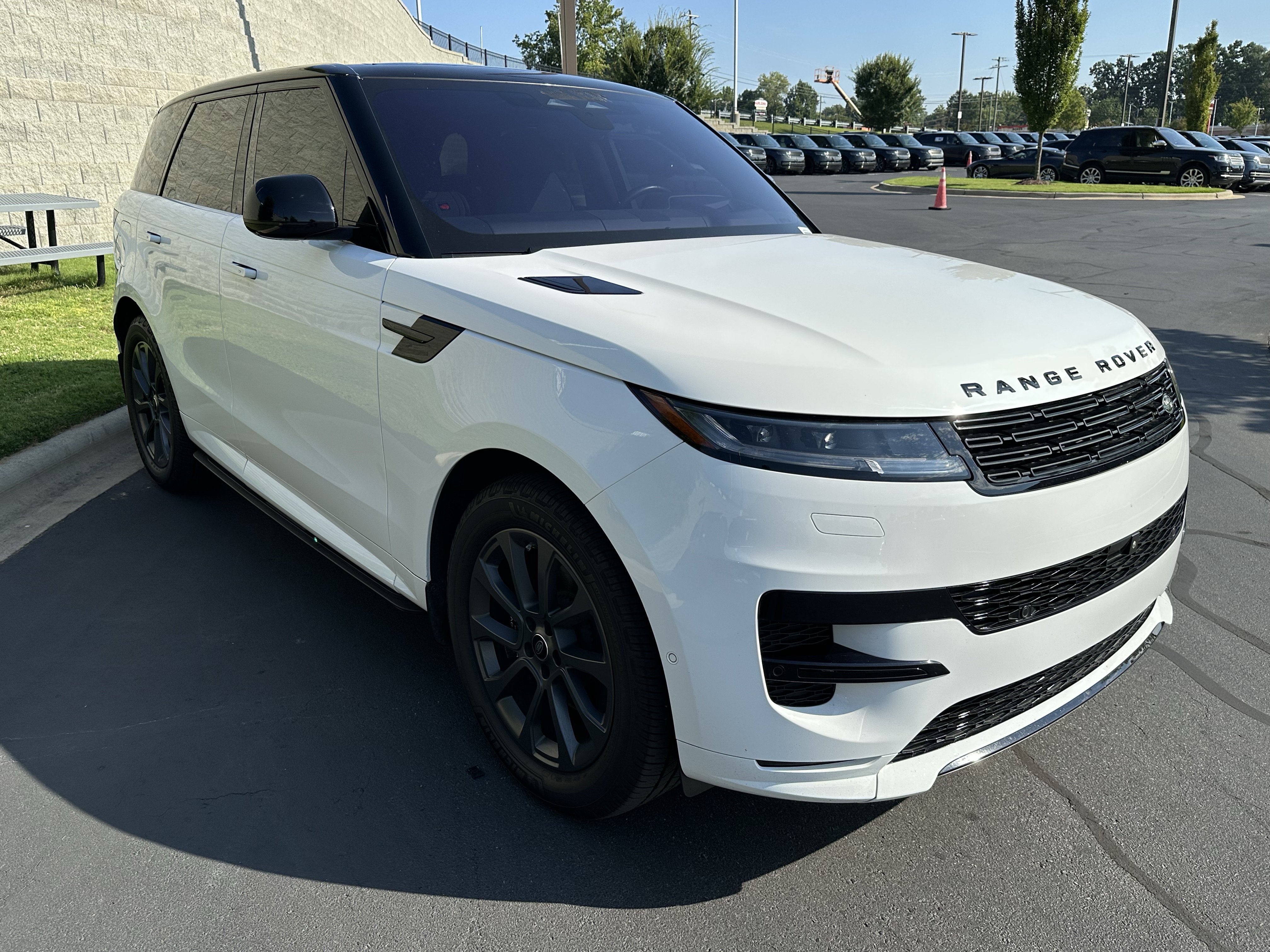 Certified 2023 Land Rover Range Rover Sport SE Dynamic AWD/4WD image 9