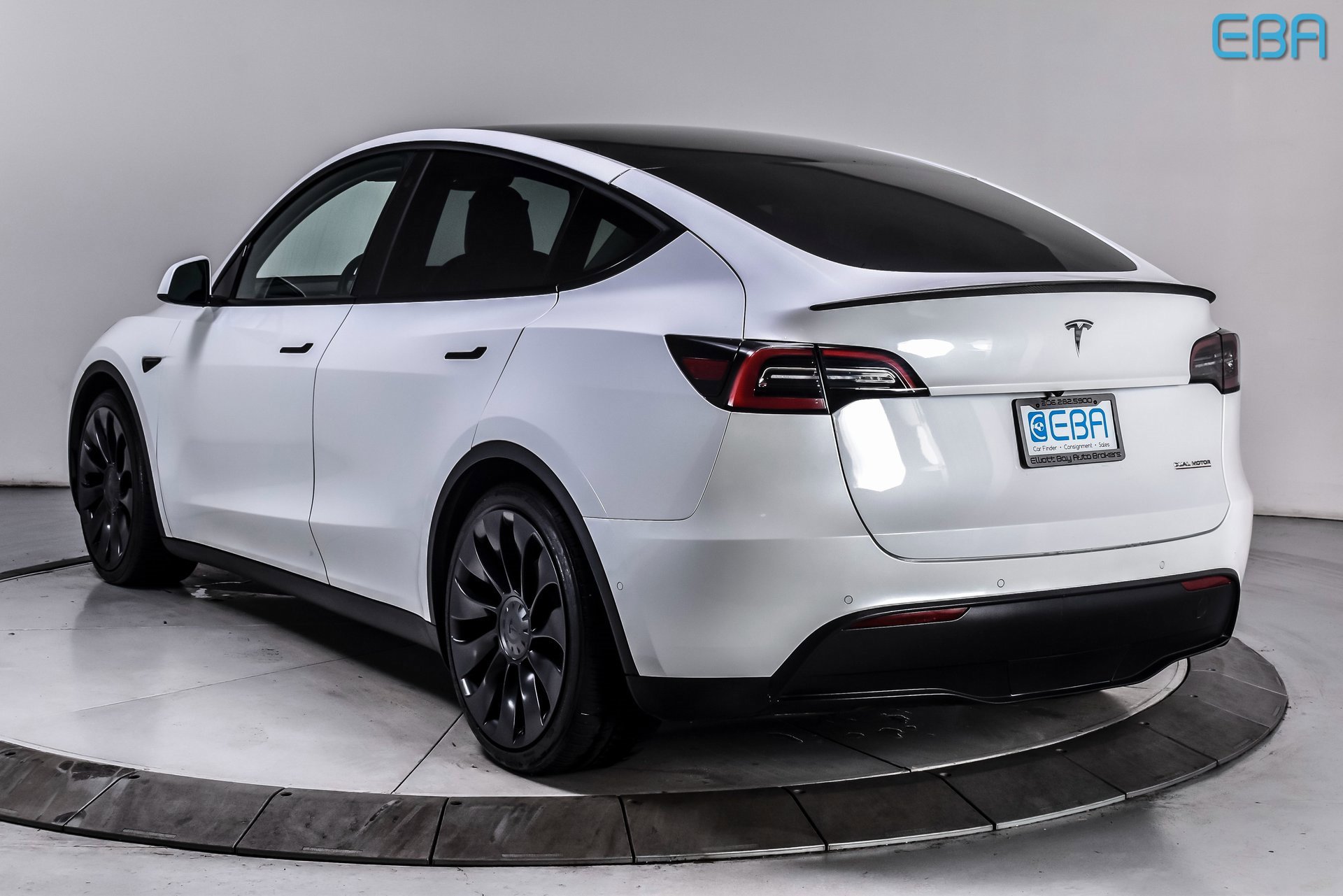 Used 2022 Tesla Model Y Performance image 4