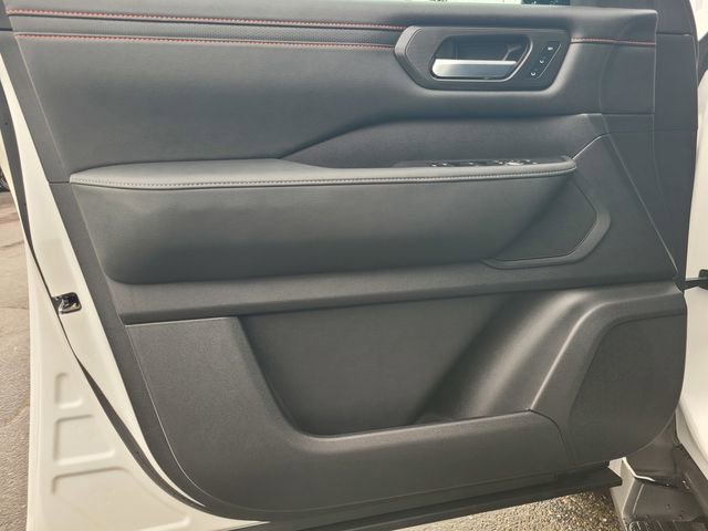 Certified 2025 Nissan Armada PRO-4X w/ Pro-4X Premium Package image 18