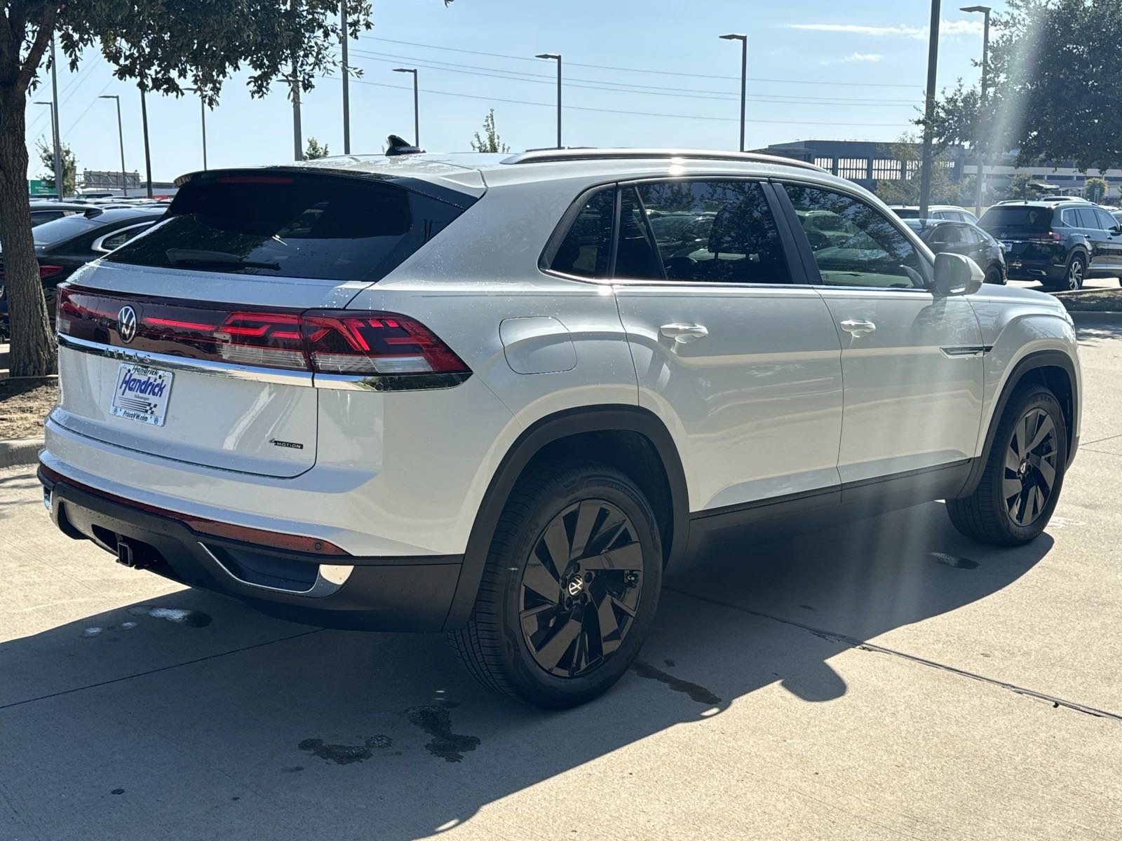 Certified 2026 Volkswagen Atlas Cross Sport SE FWD image 34