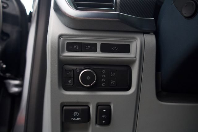Used 2022 Ford F150 Limited AWD/4WD image 11