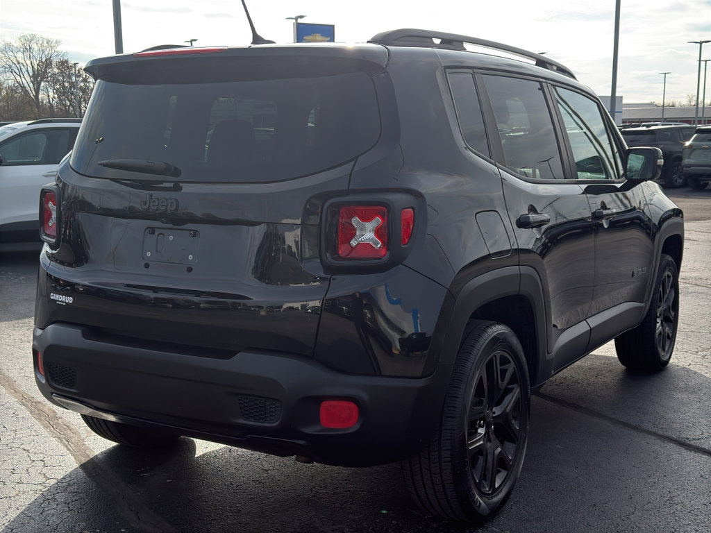 Used 2016 Jeep Renegade Latitude image 5