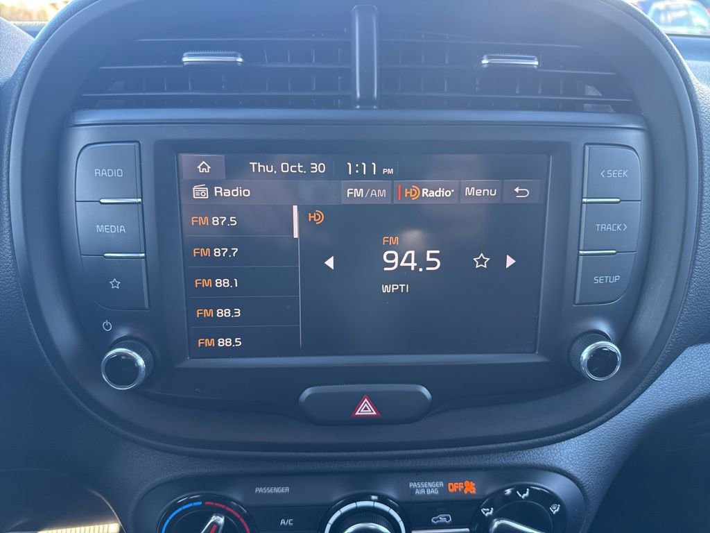 Used 2024 Kia Soul LX w/ Option Group 015 image 16