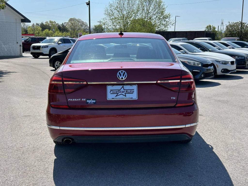 Used 2017 Volkswagen Passat 1.8T SE FWD image 4
