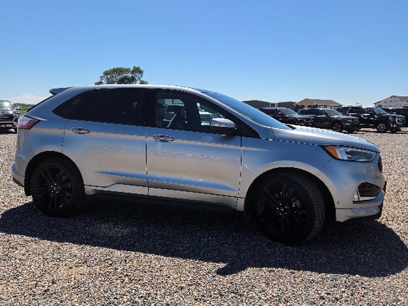Used 2020 Ford Edge ST w/ Equipment Group 401A AWD/4WD image 12
