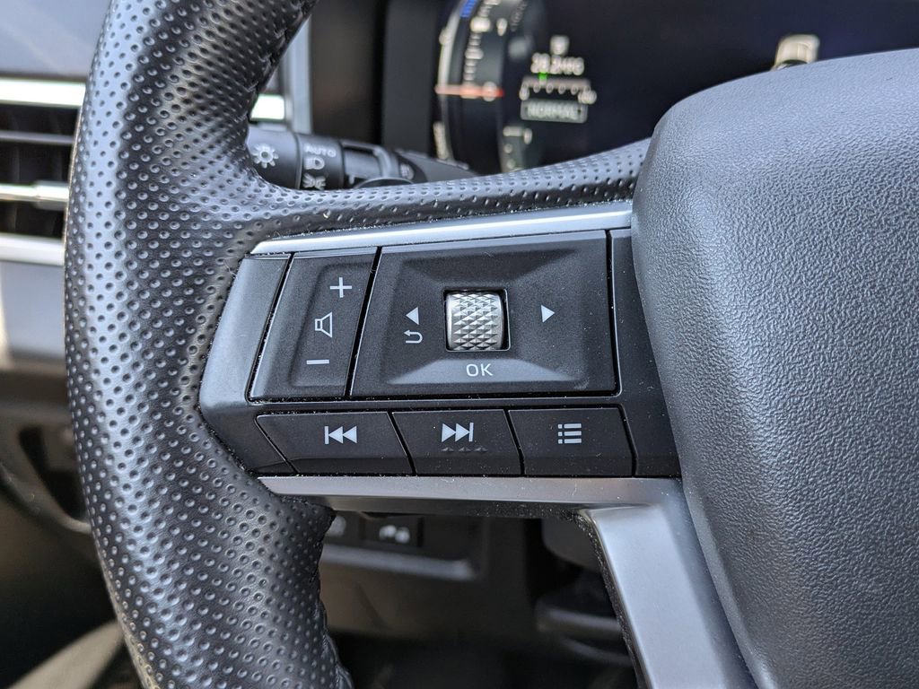 Used 2025 Mitsubishi Outlander SEL image 27