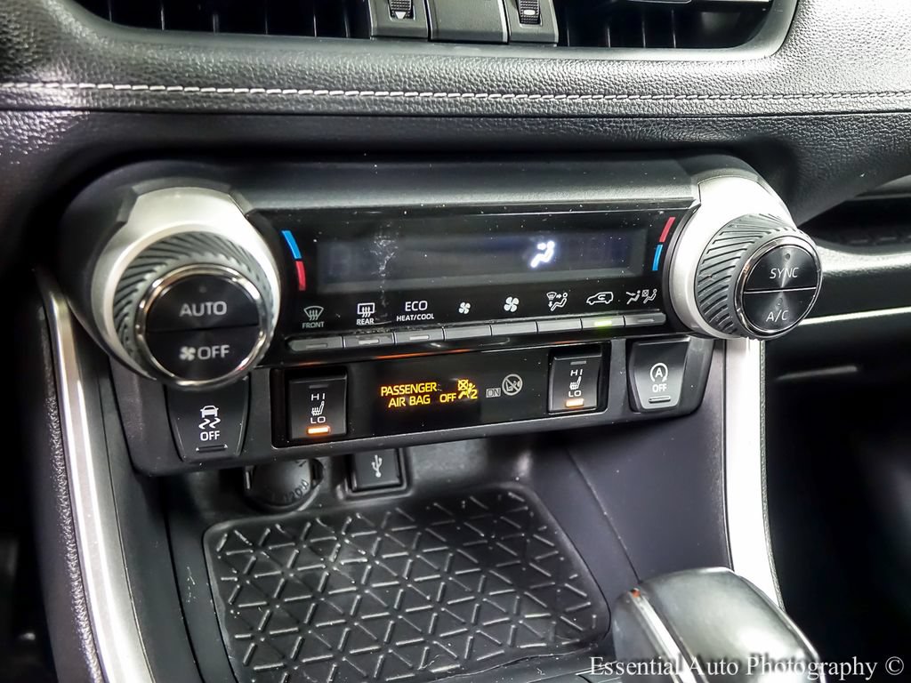 Used 2021 Toyota RAV4 XLE Premium AWD/4WD image 17
