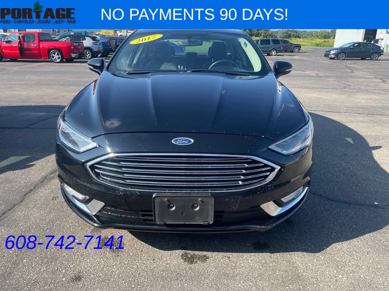 Used 2017 Ford Fusion Energi SE FWD image 2