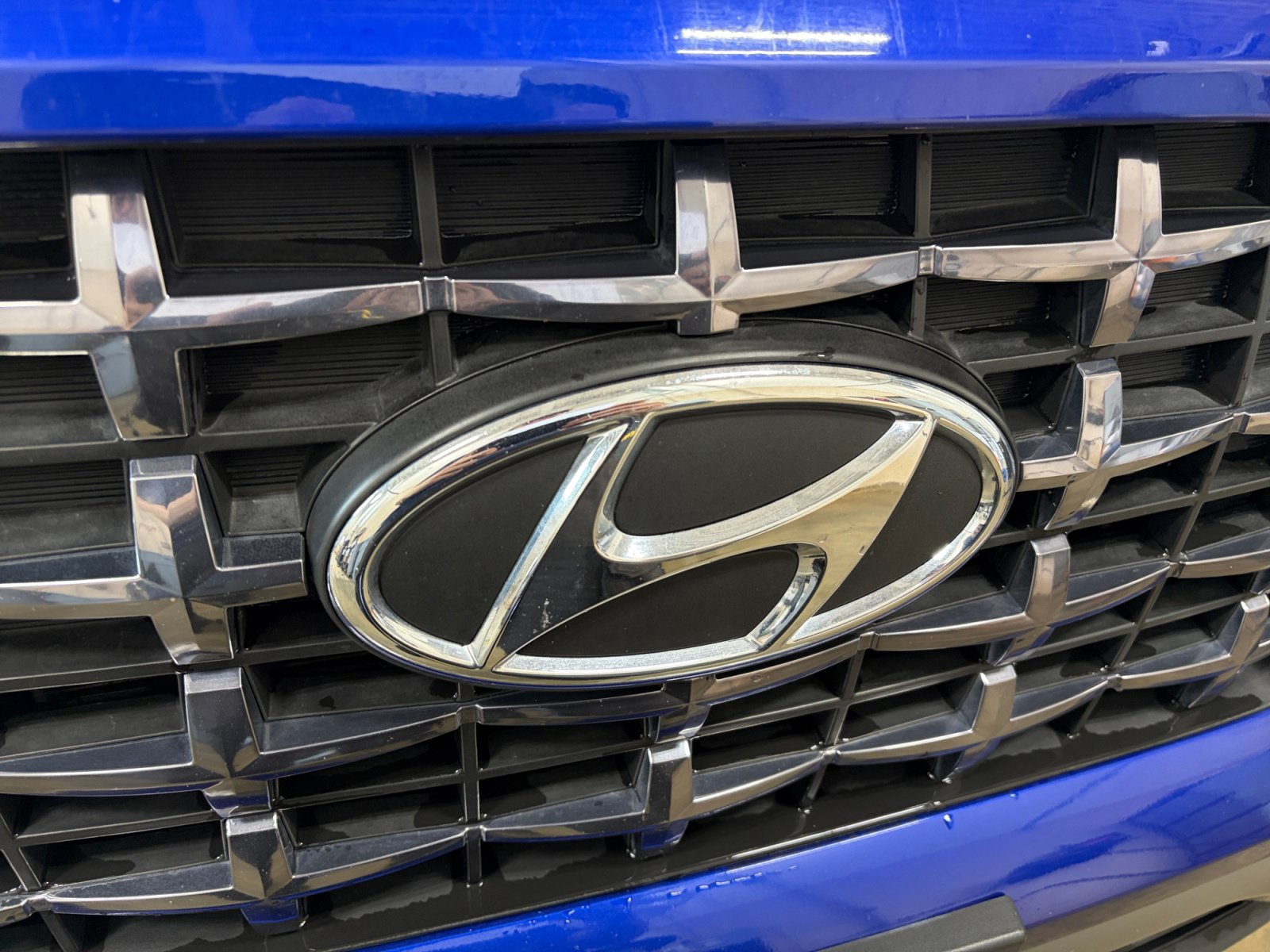 Used 2025 Hyundai Venue SEL FWD image 22