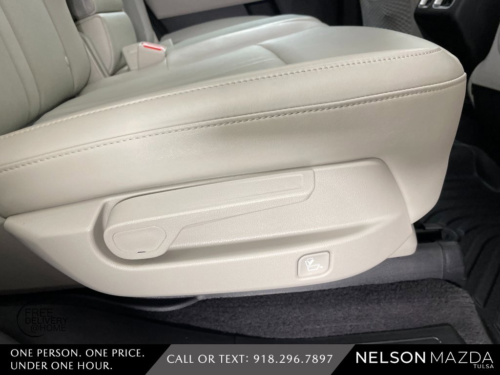 Used 2022 Kia Sorento S w/ Panoramic Sunroof Package image 48