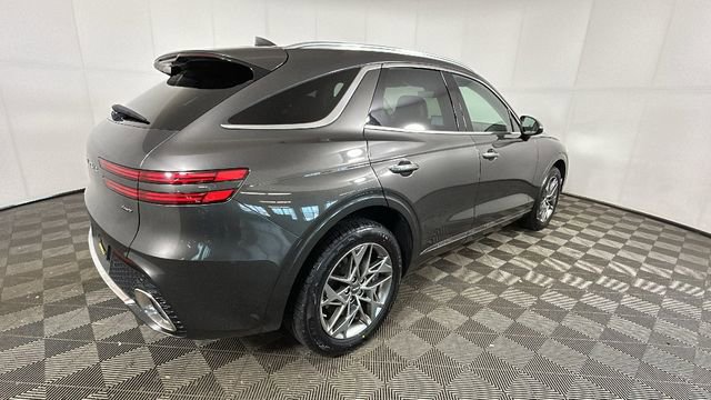 Used 2025 Genesis GV70 2.5T AWD/4WD image 3