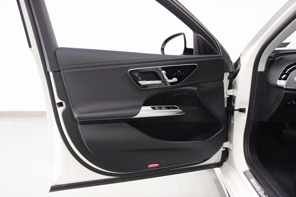 Certified 2024 Mercedes-Benz E 350 4MATIC Sedan image 18