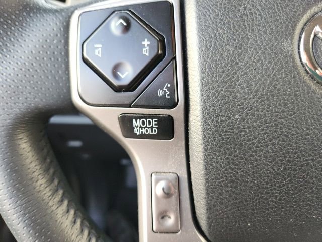 Used 2022 Toyota 4Runner SR5 image 29