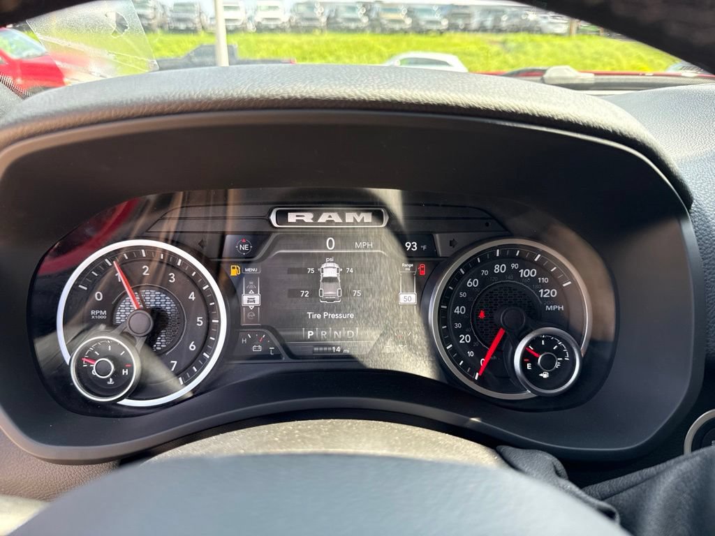 New 2026 RAM 2500 Big Horn AWD/4WD image 11
