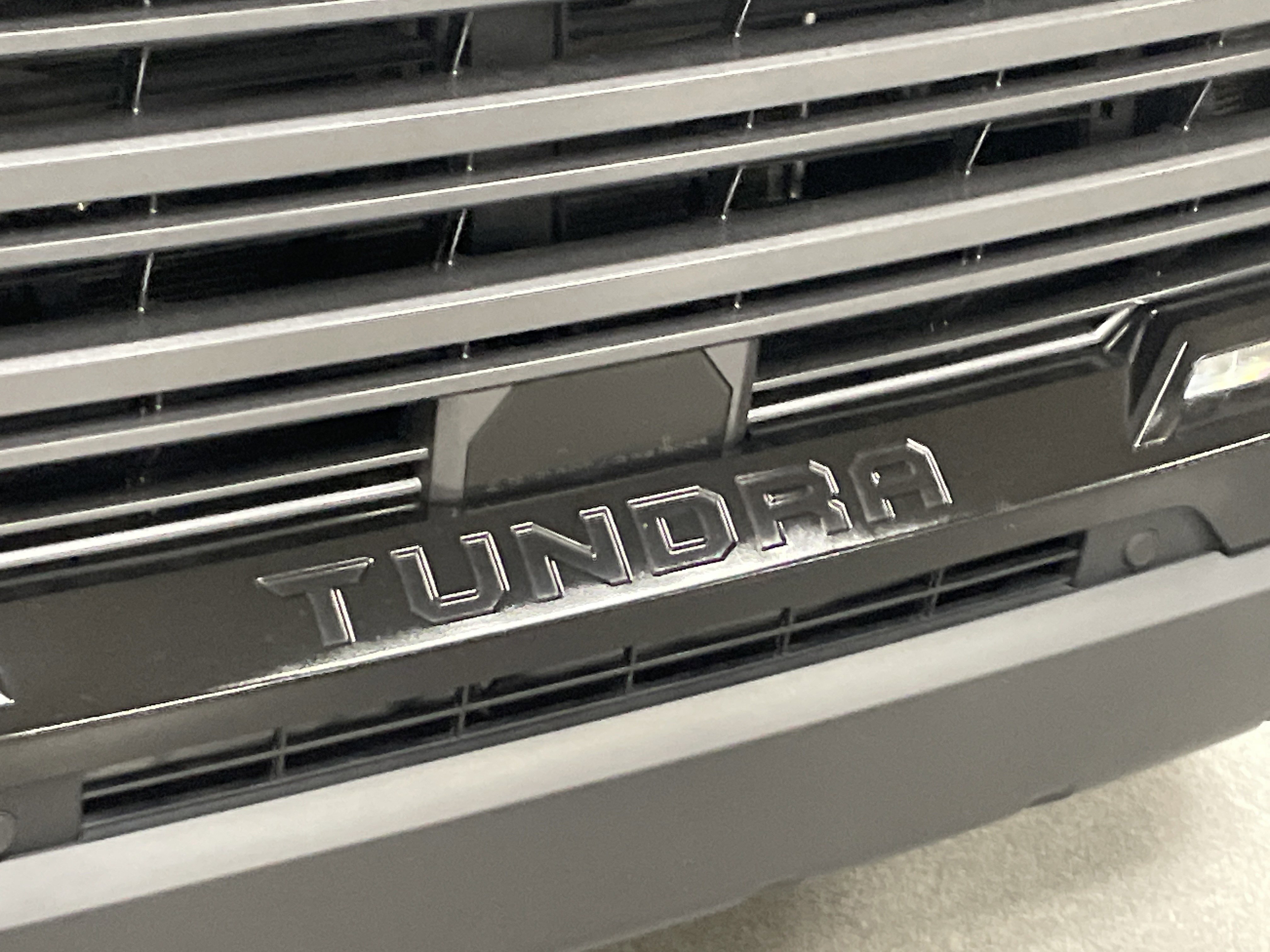 Used 2024 Toyota Tundra Limited image 6