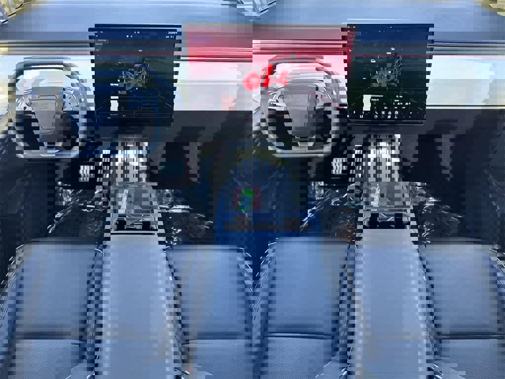 Used 2024 Tesla Cybertruck AWD Crew Cab image 11