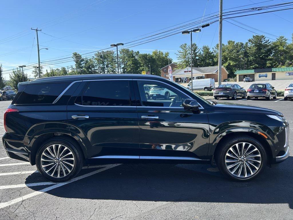 Used 2025 Hyundai Palisade Calligraphy image 9