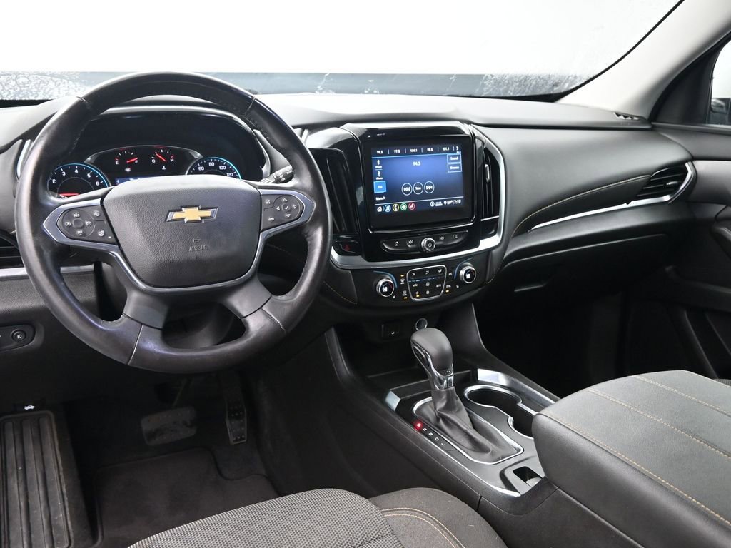 Used 2021 Chevrolet Traverse LT image 29