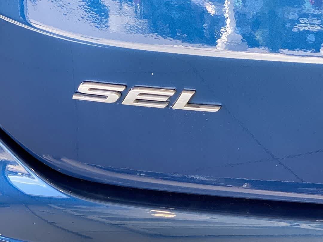Used 2024 Ford Edge SEL AWD/4WD image 11