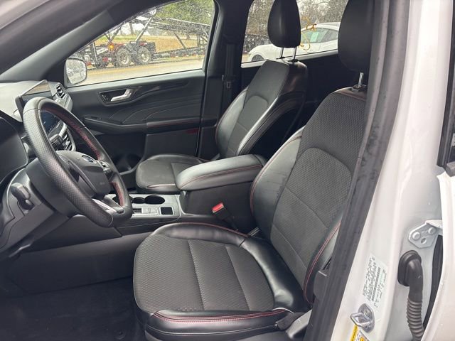 Used 2023 Ford Escape ST-Line w/ Tech Pack #1 image 8