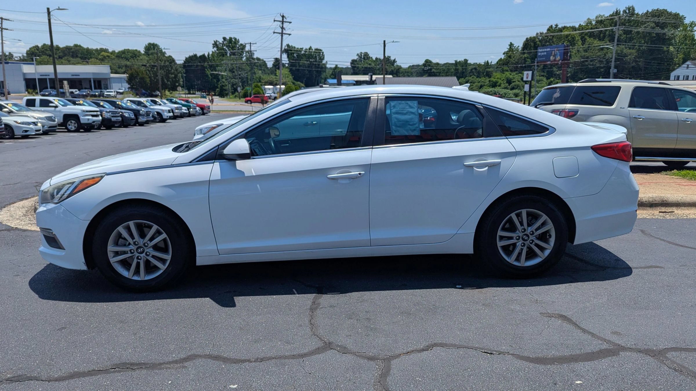 Used 2015 Hyundai Sonata SE FWD image 4