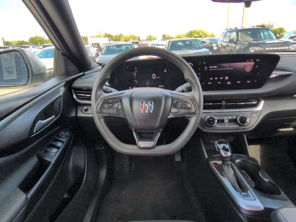 Used 2026 Buick Envista Preferred FWD image 22