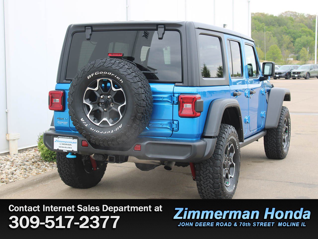 Used 2023 Jeep Wrangler Unlimited Rubicon 4xe w/ Cold Weather Group AWD/4WD image 2
