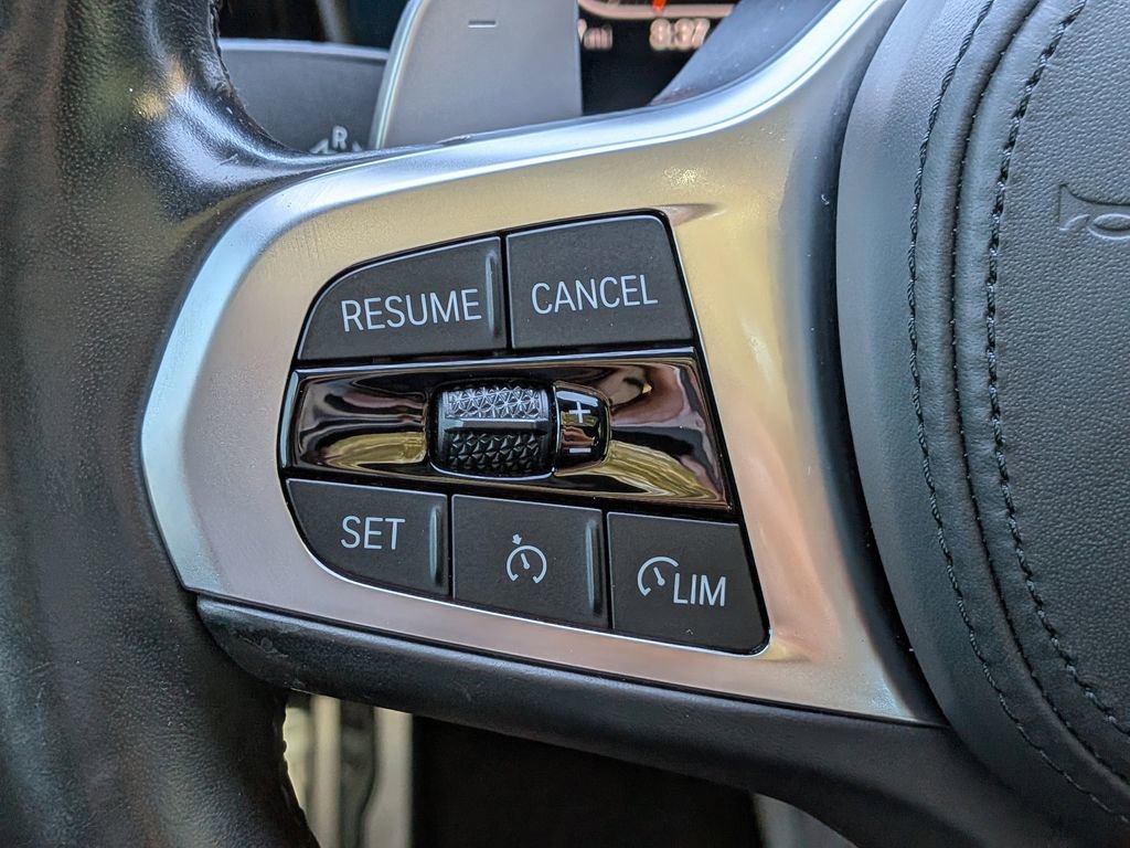 Used 2022 BMW 330i xDrive Sedan w/ M Sport Package image 26