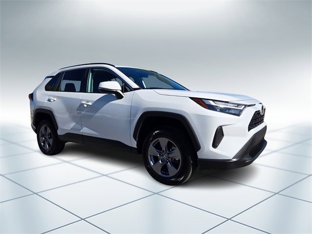 Used 2024 Toyota RAV4 XLE image 2