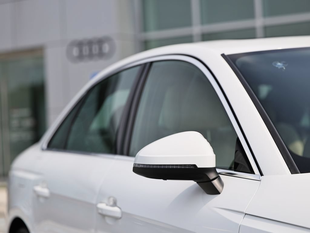 Used 2023 Audi A4 2.0T Premium Plus AWD/4WD image 3