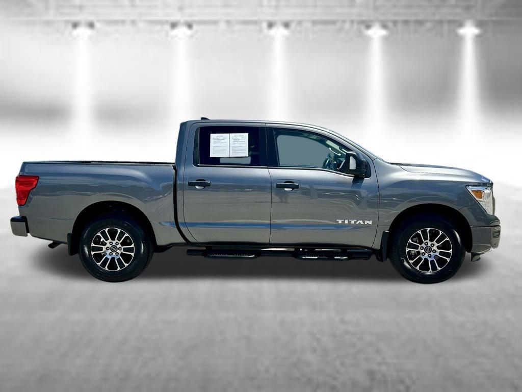 Certified 2024 Nissan Titan SV w/ SV Convenience Package RWD image 5
