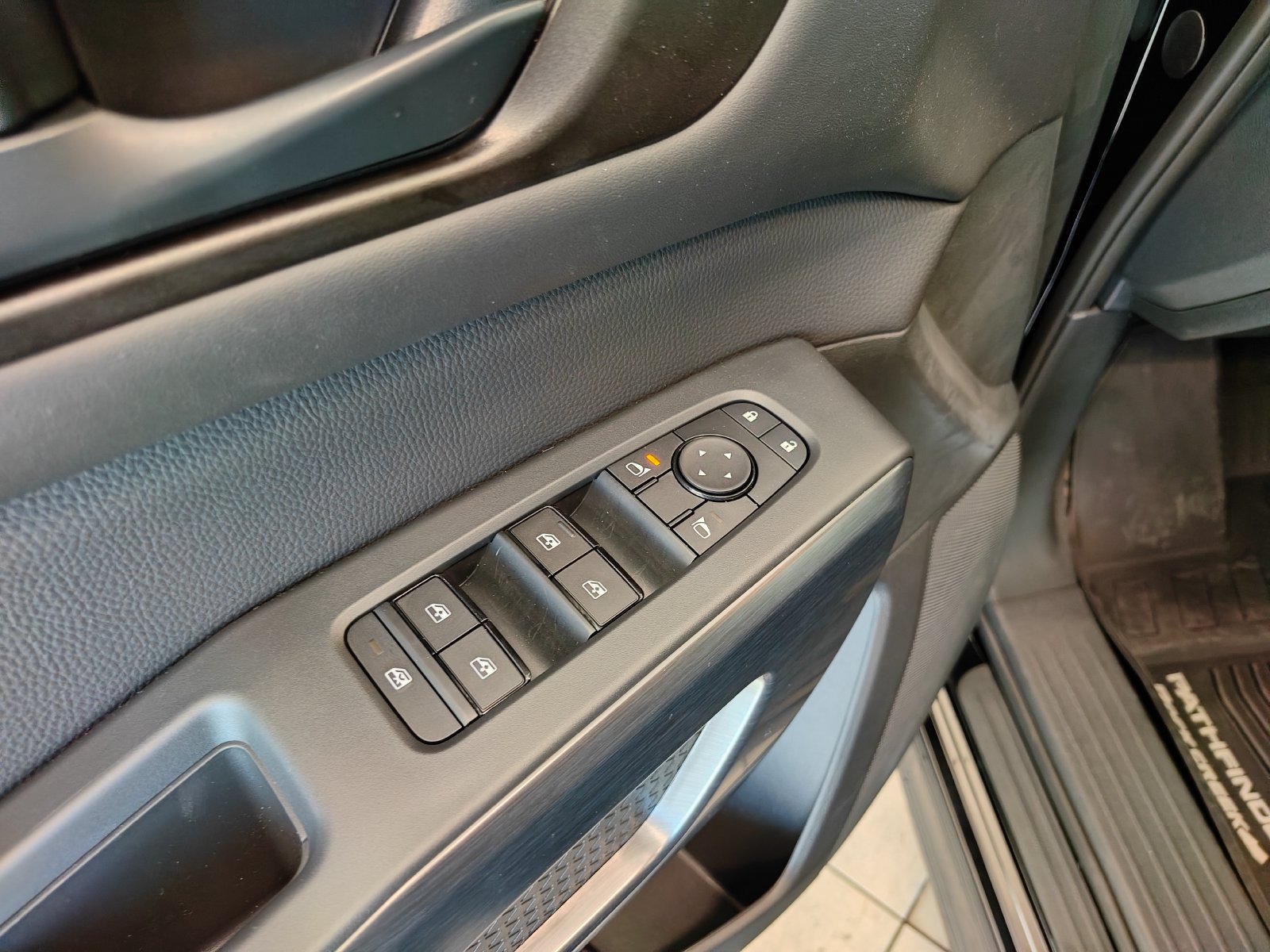 New 2026 Nissan Pathfinder Rock Creek AWD/4WD image 8