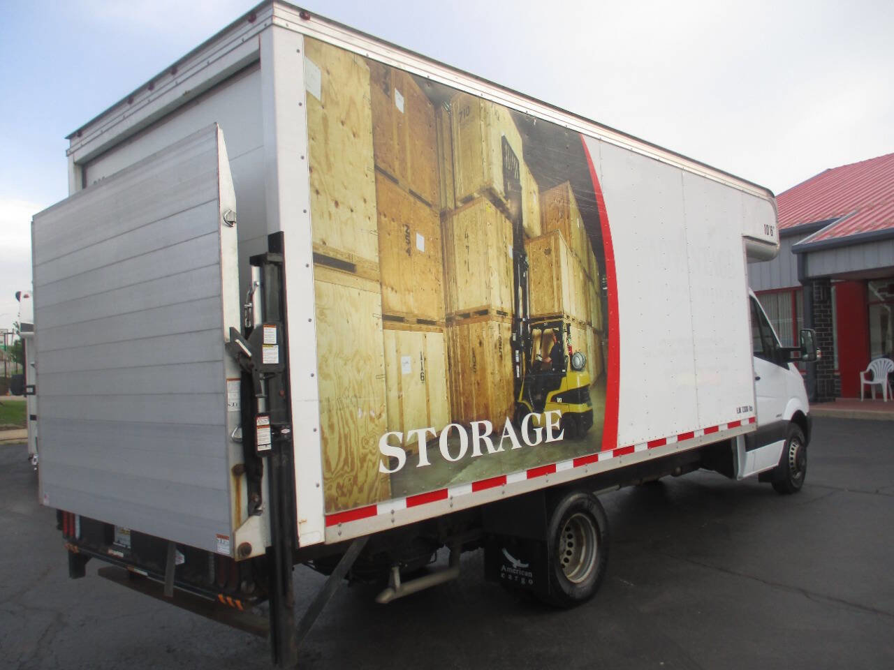 Used 2016 Freightliner Sprinter 3500 RWD image 8