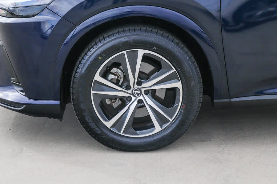 Used 2024 Lexus RX 350 Premium w/ Convenience Package AWD/4WD image 11